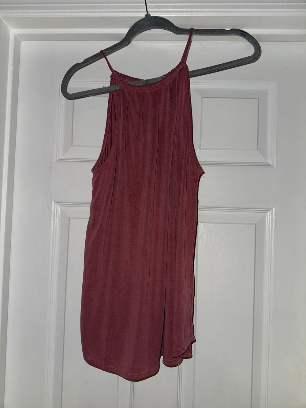 Green Envelope Burgundy High-Neck Camisole Tank
